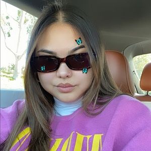 Meet your Posher, Sam